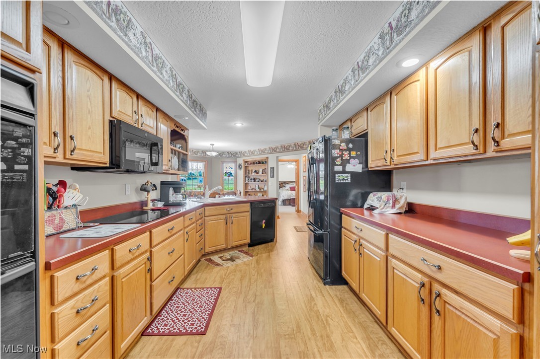 9903 Vermilion Road, Amherst, Ohio image 33