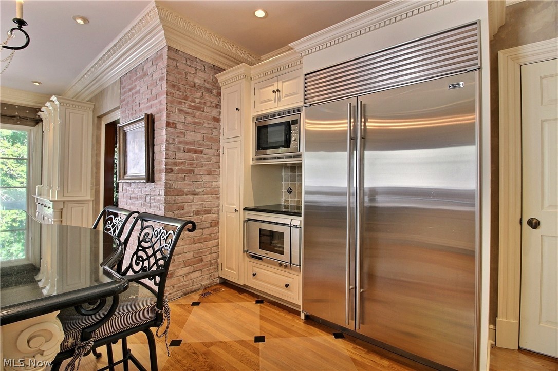 Mayfield 03 - Residential