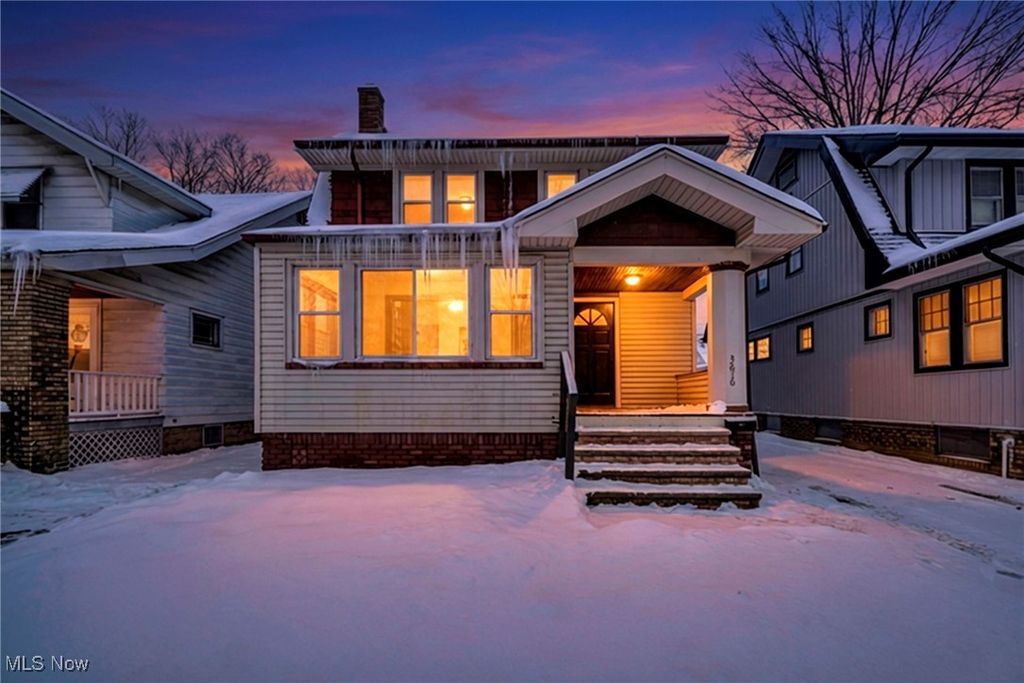 Photo of 3676 W 129th Street, Cleveland, OH 44111 (MLS # 5184147)