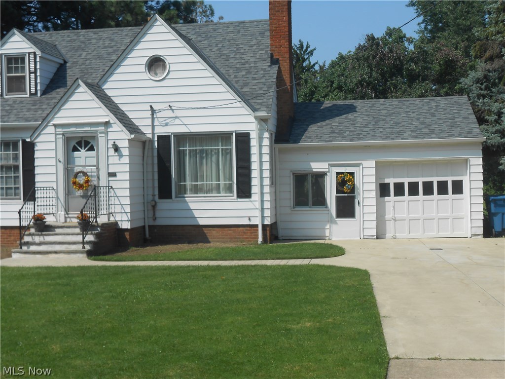 Nice home on Over an ACRE Scenic Lot! Nice size first floor Family Rm. off kitchen and half bath with new carpeting. Two fire places, breezeway, updated baths, attached garage, newer roof, concrete driveway, Knotty Pine rec. rm. (10x26) and much more! Freshly painted with ceiling fans in bedrms. SELLER will pay for the connecting (tie-in) to Sanitary sewers! County assessment for sewer will be approx. $37. per month added to taxes.