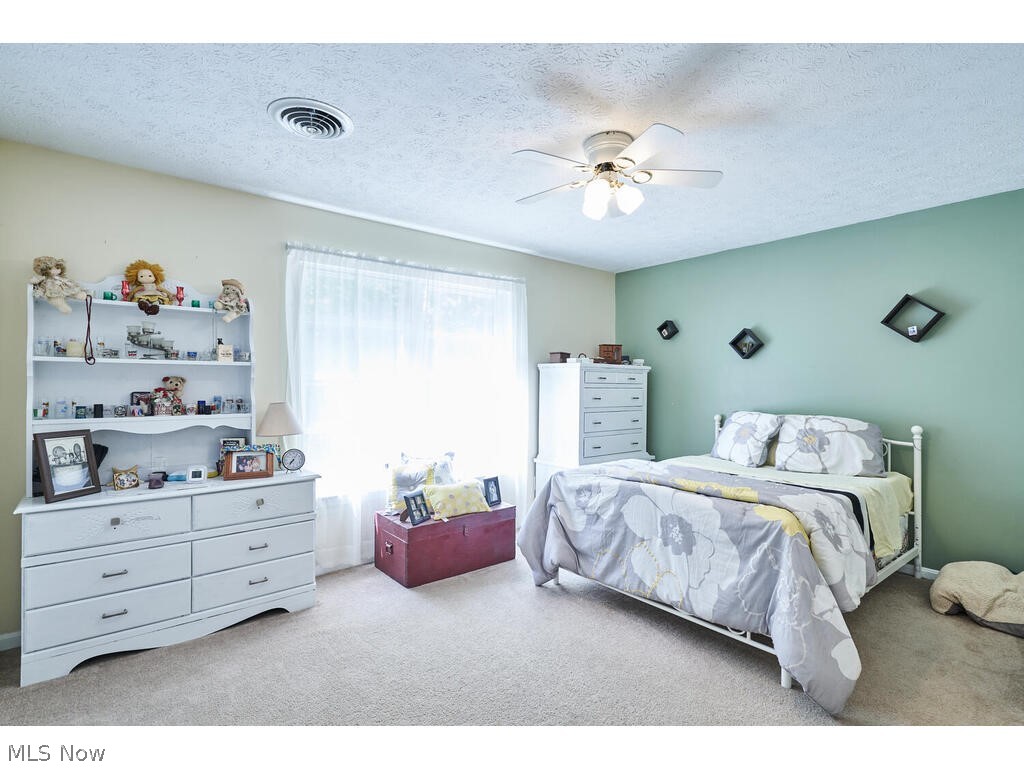 Forest View Xings Condo Ph 06 - Residential