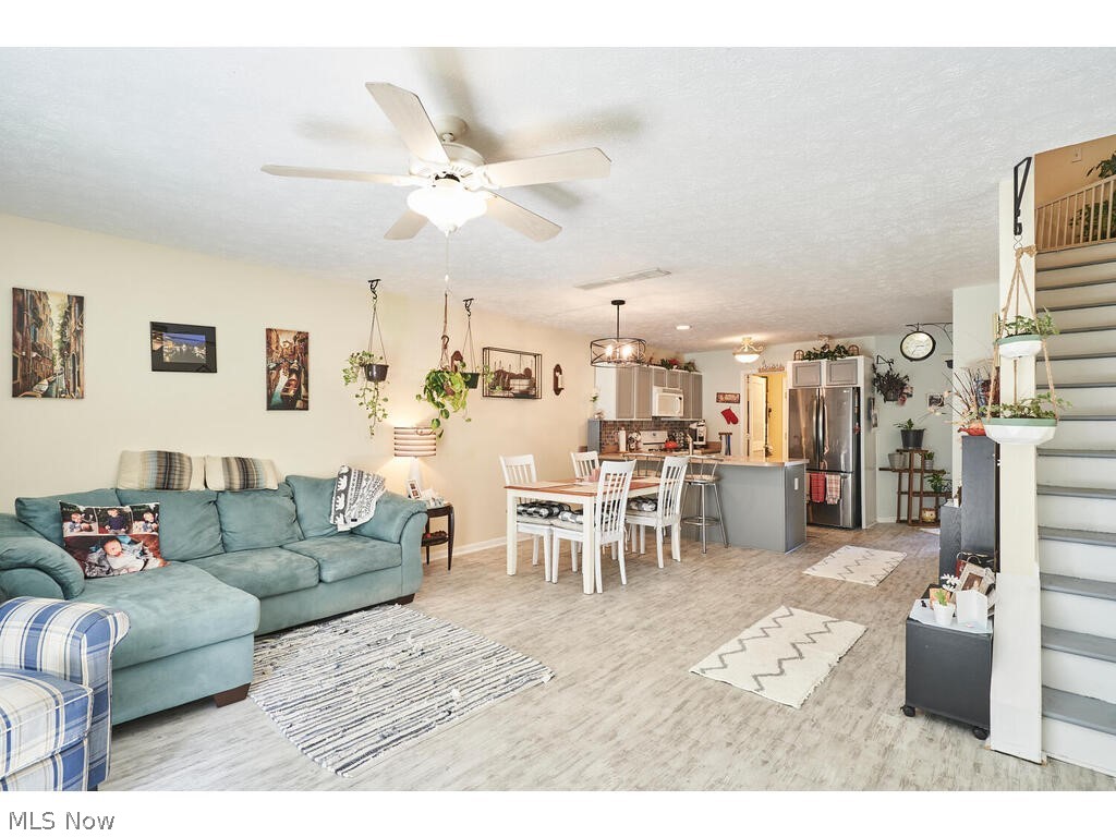 Forest View Xings Condo Ph 06 - Residential