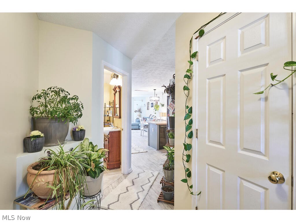 Forest View Xings Condo Ph 06 - Residential