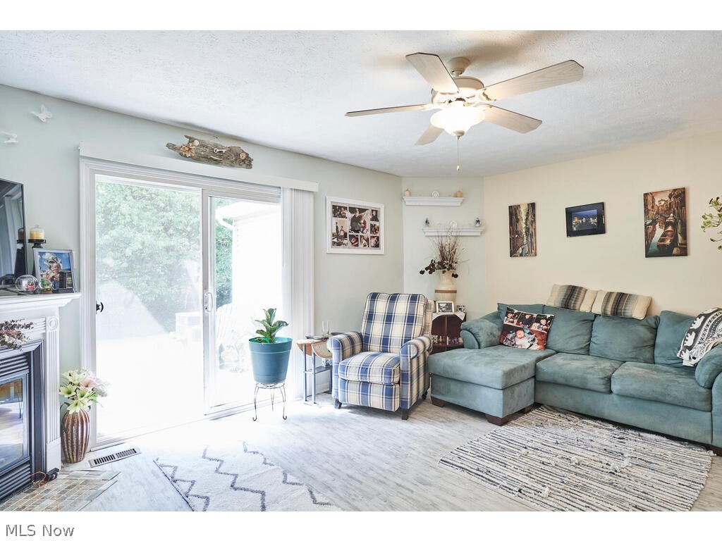 Forest View Xings Condo Ph 06 - Residential