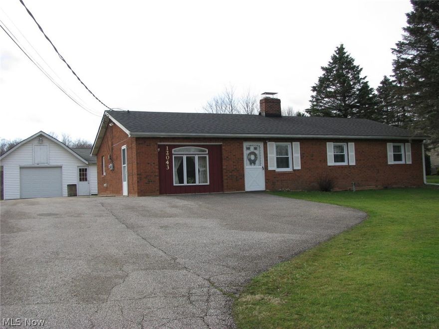 Easy One Floor Living in this very well maintained Brick Ranch on a Lovely 1 acre Setting. Open Living Room and Kitchen area has lots of cabinets and a wood burning fireplace. Full bath with extra deep soaking tub. Family Room with bay window. Nicely painted and decorated throughout. 21x36 pole building built in 1980 has parking for 1 car, concrete floor, electric and a loft. Beautiful yard and Great Location.

Roof 2004, Windows 2009, Furnace 2006, Water Filter System and under sink reverse osmosis system 2011, Hot water heater 2015, Submersible Pump 2012.