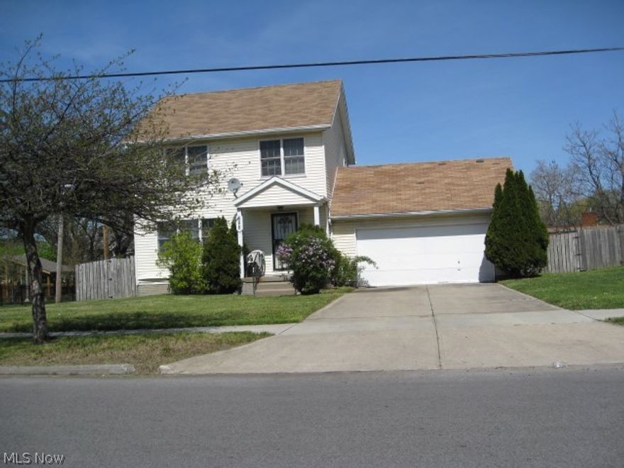 Built in 1991. Over 1248 sq. ft. Attached garage. Three bedroom two baths. Large fenced back yard. Nice deck with view of park... Currently rented for $850 a month. Great investment, or make it home.