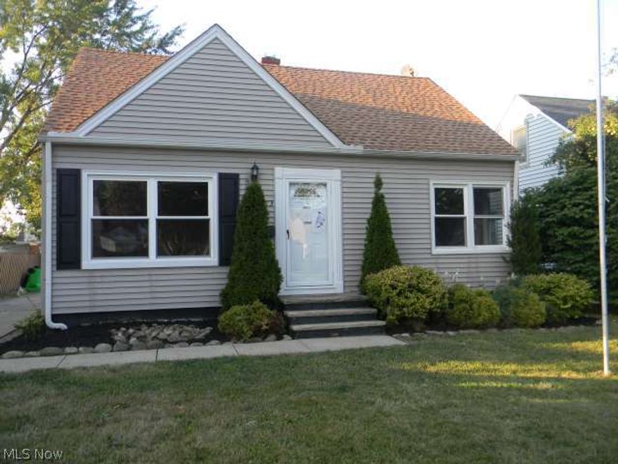 Awesome Cape Cod in Garfield Heights. Three bedrooms, one full bath, kitchen has a slider out to a deck on back. One car detached garage. Mostly vinyl windows, hardwood floors, and a younger looking roof. Schedule your appointment today! This is a homepath property.