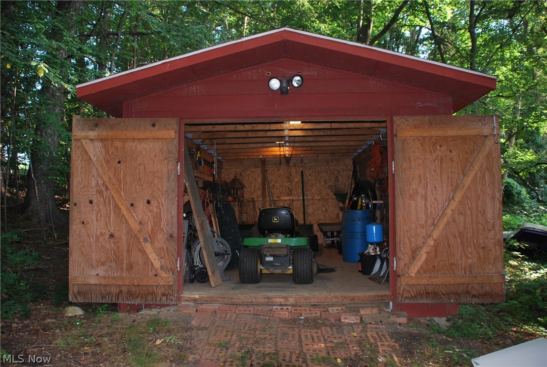 Sugar Bush Knolls - Residential