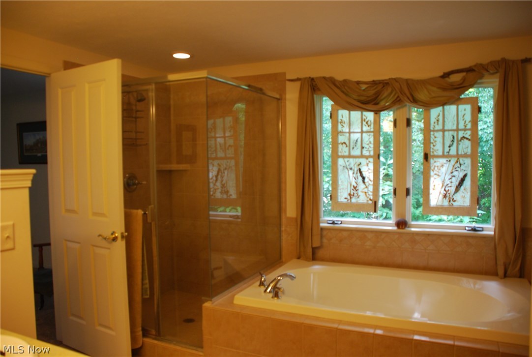 Sugar Bush Knolls - Residential