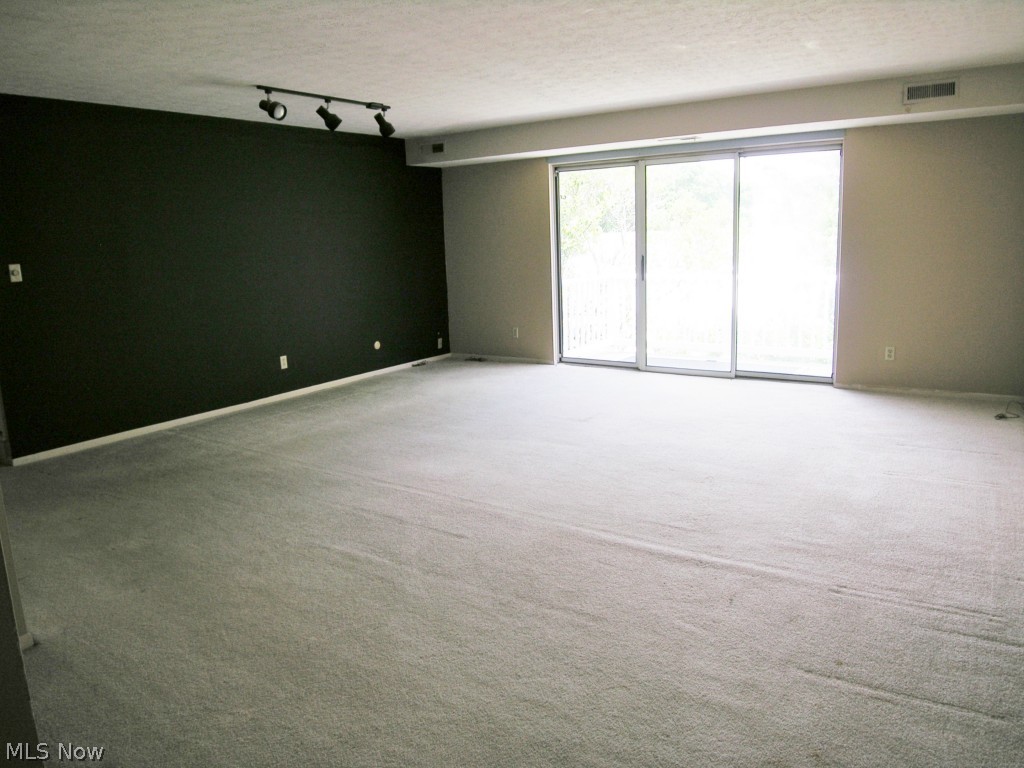 Gardens Of Rain - Residential