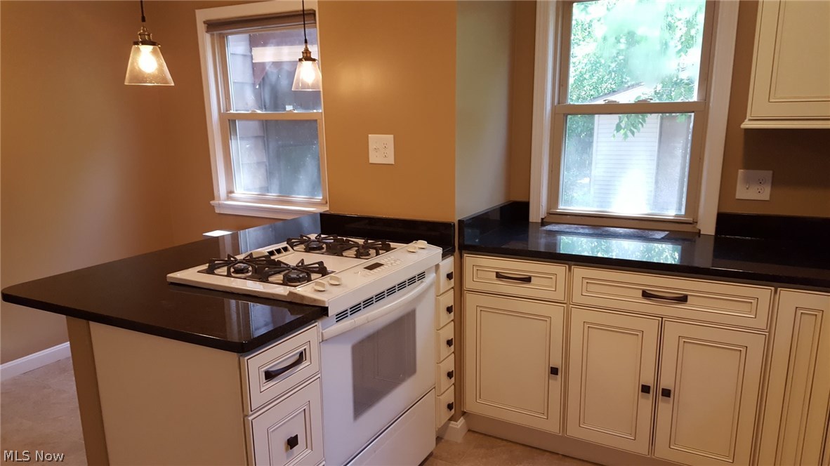Cedarbrook - Residential Lease