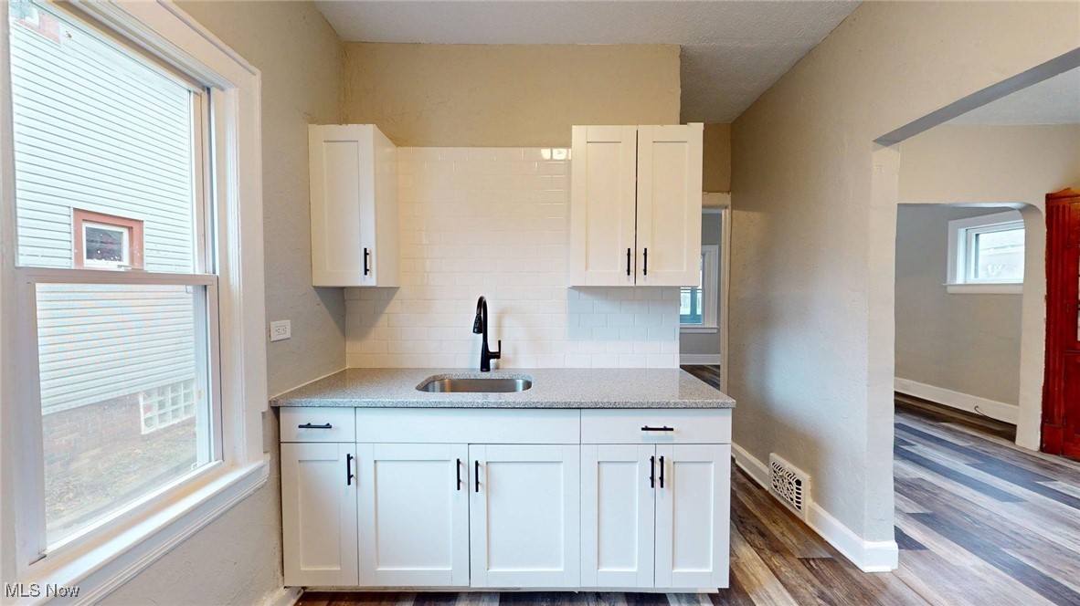 1599 W 116th Street, Cleveland, Ohio image 17
