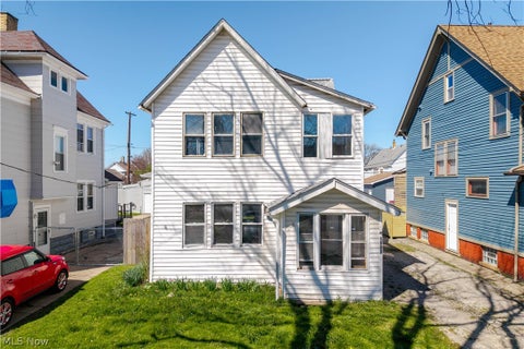 Multifamily For Sale - 2914 Woodbridge Avenue<br/> Cleveland, OH 44109