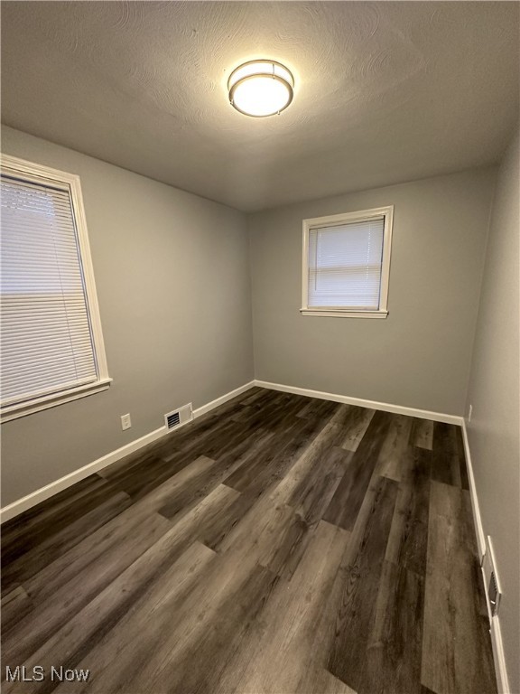 Valley Streams - Residential Lease