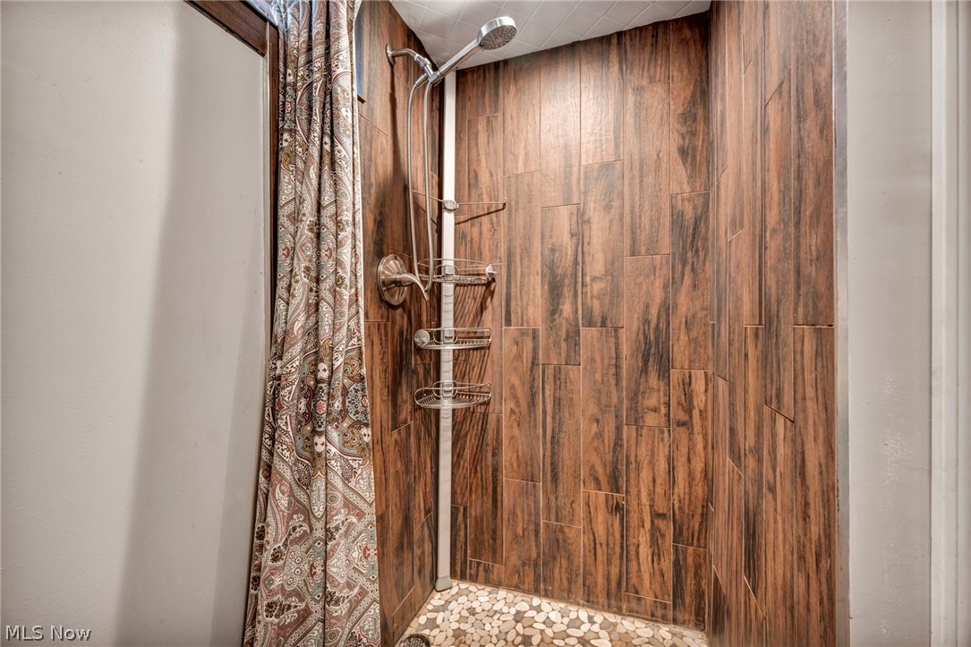 Quayle Telling Realty Cos Sub - Residential