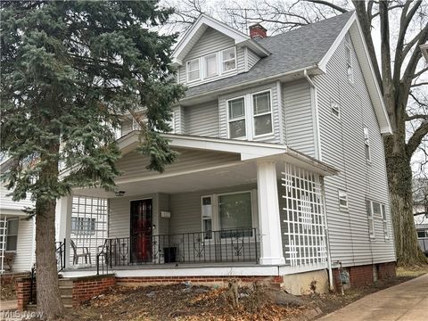 Photo of 980 Brunswick Road, Cleveland Heights, OH 44112 (MLS # 5190956)