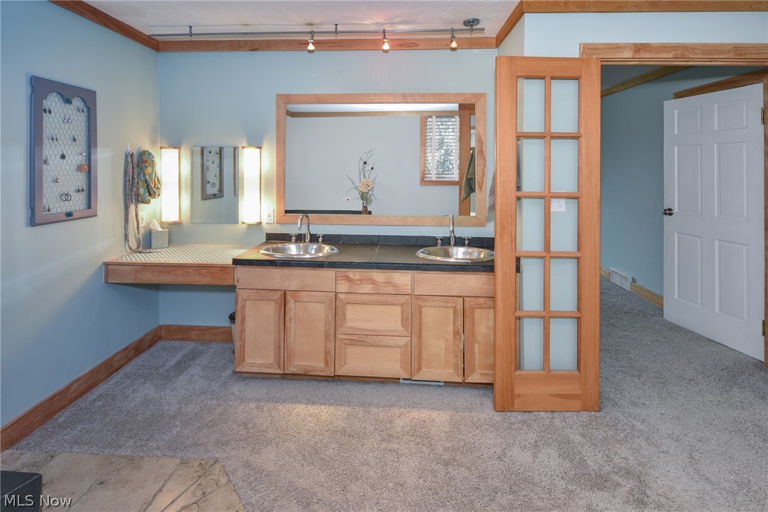 Sadler 01 - Residential