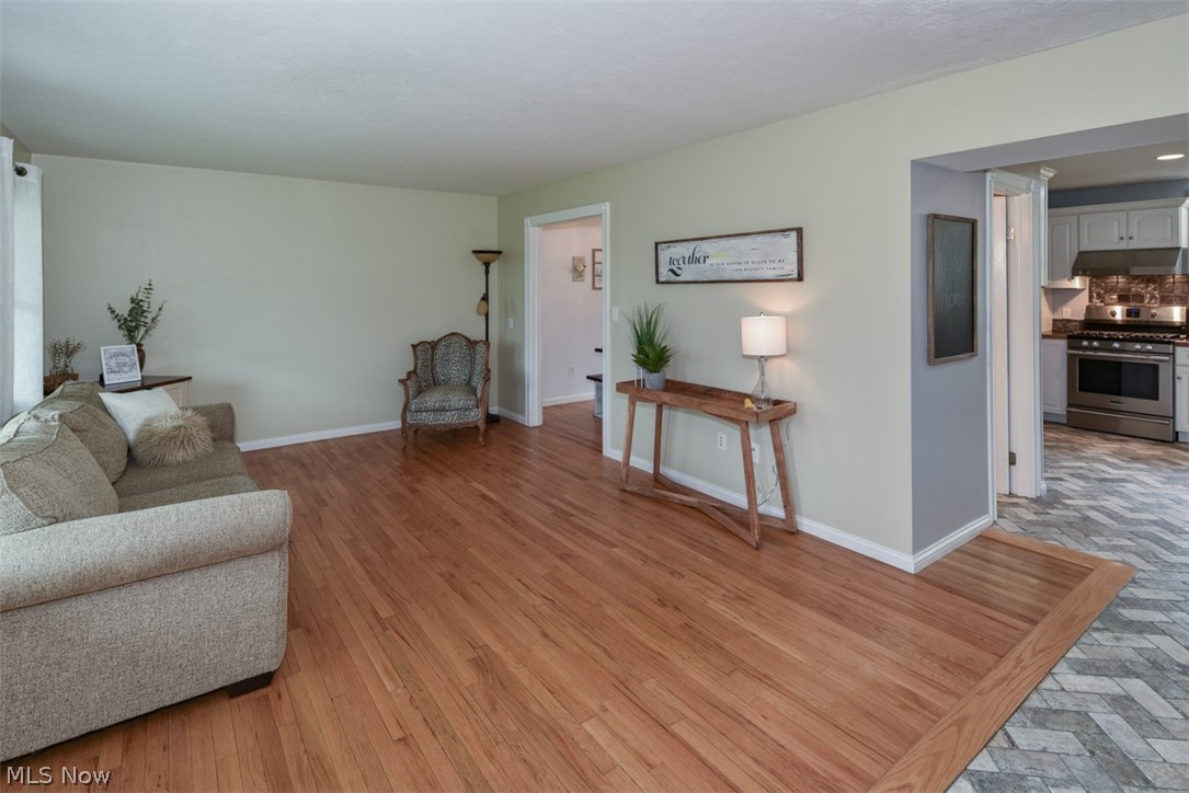 Sadler 01 - Residential