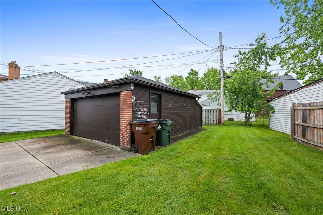 7801 Manorford Drive, Parma, Ohio image 20