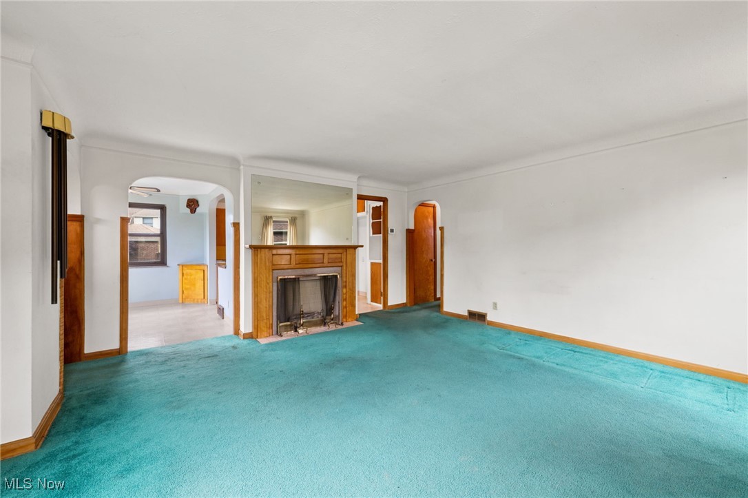 7801 Manorford Drive, Parma, Ohio image 4