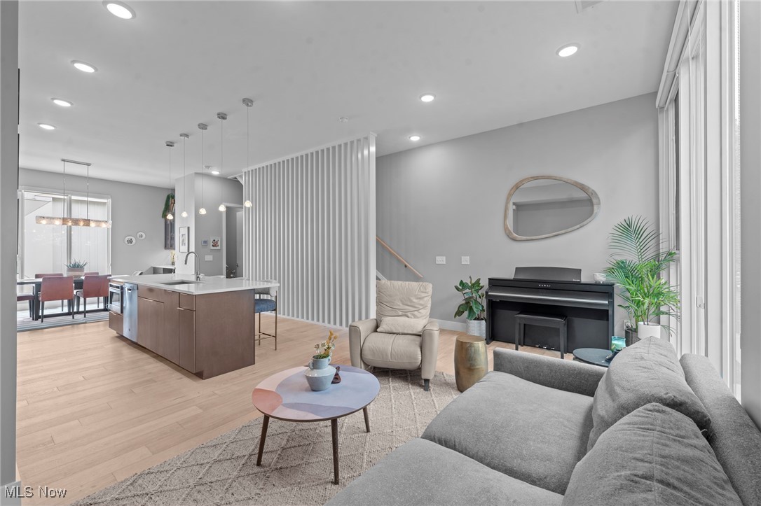 1300 W 58th Street, Cleveland, Ohio image 20