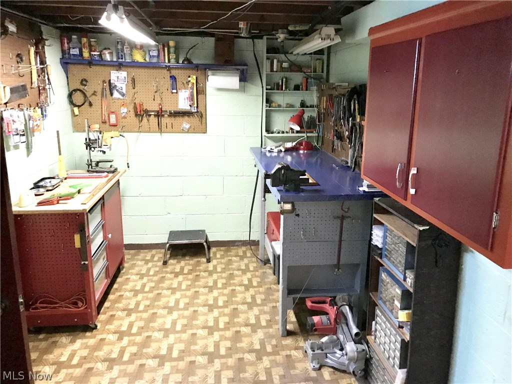 Ridgewood 09 - Residential