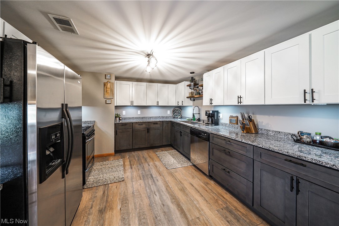 Briar Root Manor - Residential