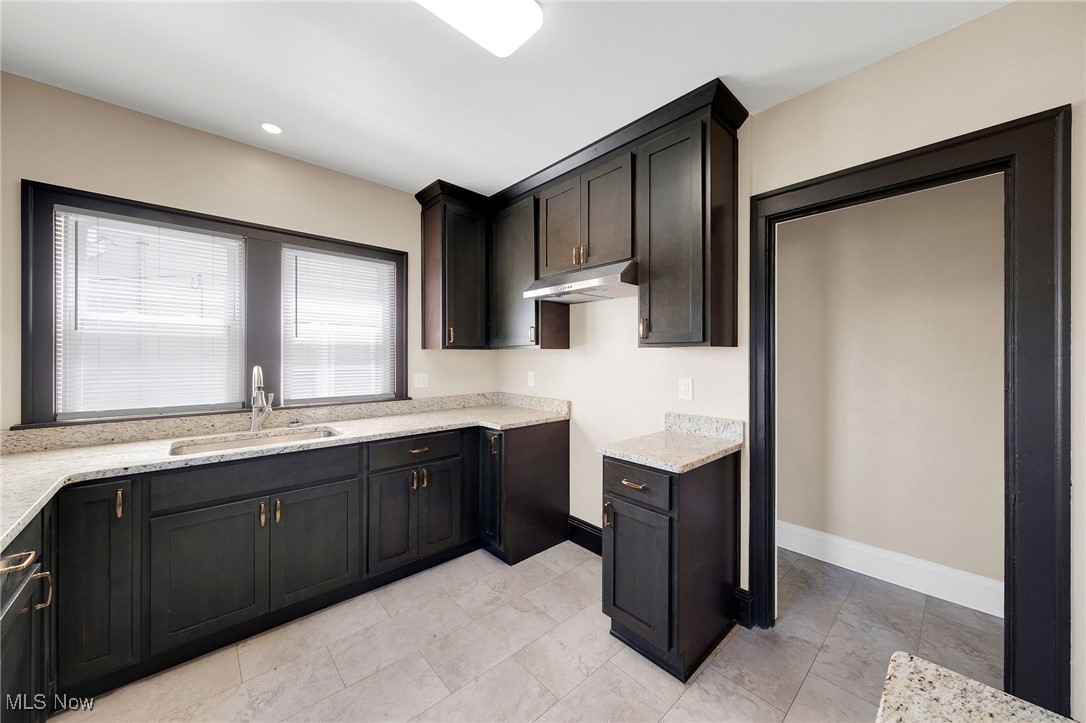 3431 W 94th Street, Cleveland, Ohio image 8