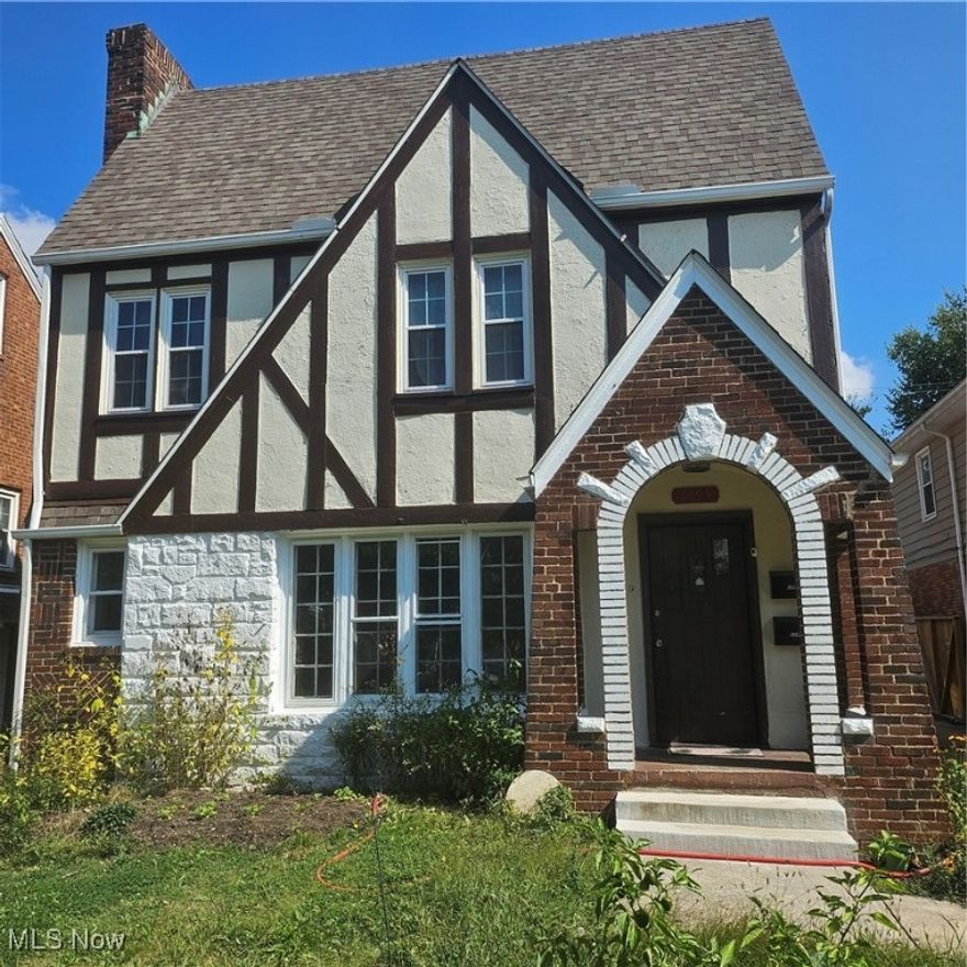 Beautifully renovated home with a modern touch! 2 bedrooms 1 bath, kitchen appliances provided. Washer/dryer hookups available in basement. Ready for immediate occupancy. Off street Parking availability is for 2 cars (no trucks). Open House 9/28 @ noon