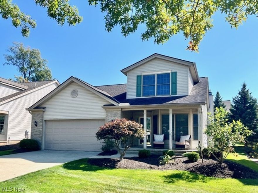 Stunning, free-standing cluster home in beautiful South Hampton Woods subdivision. Open floor plan is perfect for entertaining. Neutral decor, soaring vaulted ceilings in great room and owner's suite. The welcoming foyer opens to a wonderful great room/formal dining combo with vaulted ceilings, a cozy gas fireplace with marble surround, and beautiful engineered hardwood floors. First-floor owners suite with vaulted ceilings and glamour bath with soaking tub and shower. Also on the first floor is bedroom 2, which doubles as a perfect home office. Up the staircase, open to the great room, will lead you to an ample hallway storage closet and a huge bedroom with laminate plank flooring. Beautifully updated (2019) eat-in kitchen offers newer stainless steel appliances and ample space on the gorgeous quartz countertops. Enjoy relaxing on the deck and patio, resurfaced with Trek composite planks and vinyl railing system (2023.) Ready for you to call home!