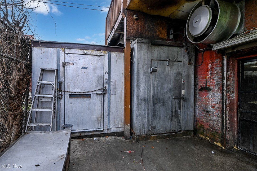 Ranney & Herricks Allotment - Commercial Sale