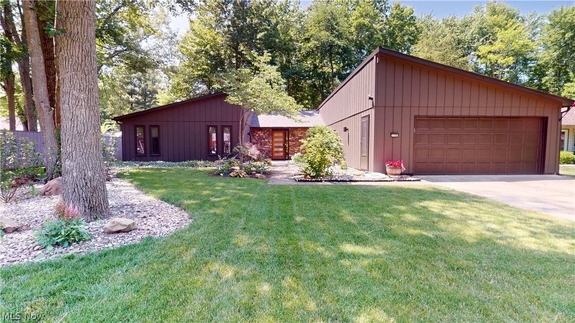 5726 Rock Point Circle