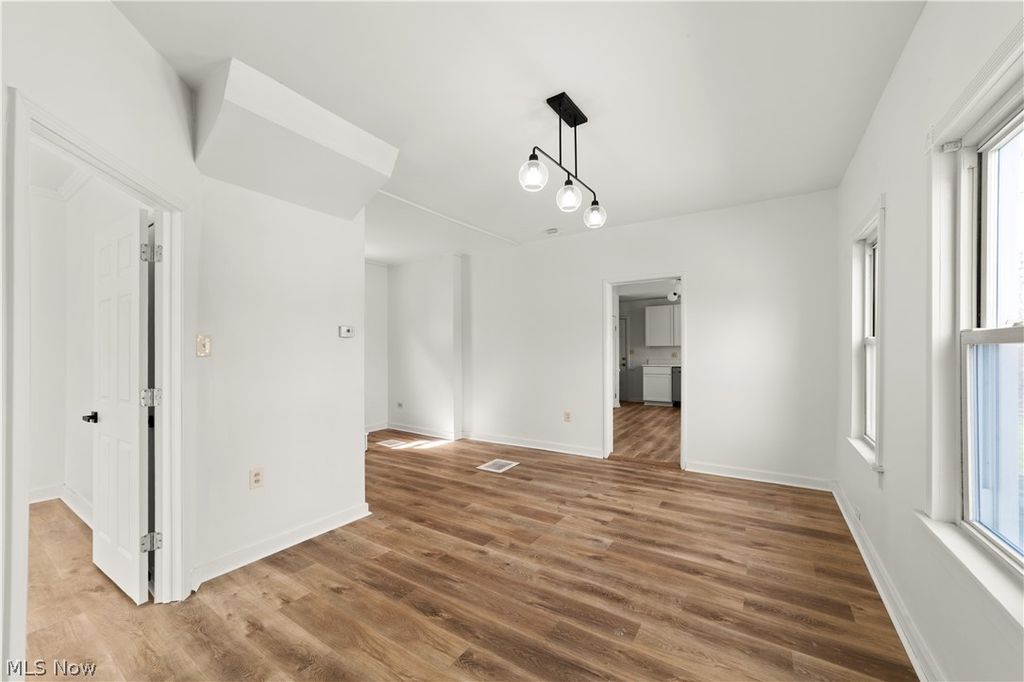 Photo of 1314 Cove Avenue, Lakewood, OH 44107 (MLS # 5195427)