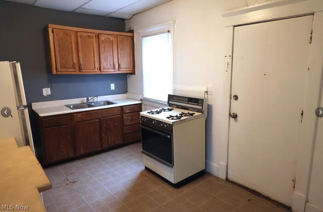 Wallace Jones & Roots Add - Residential Income