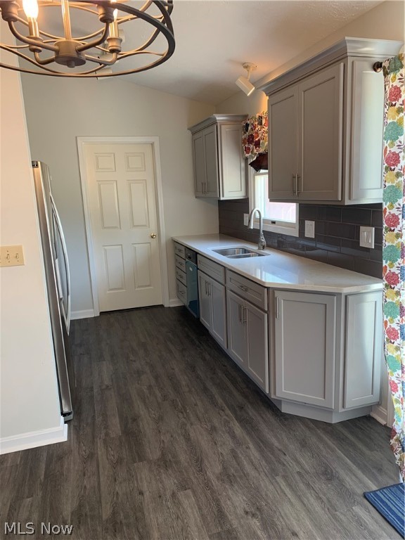 Avon Woods Condo - Residential