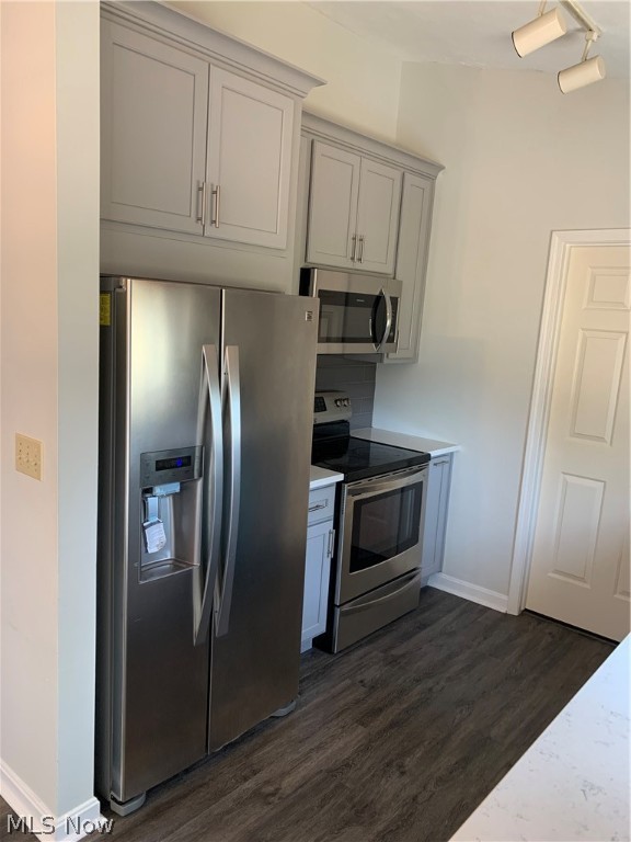 Avon Woods Condo - Residential