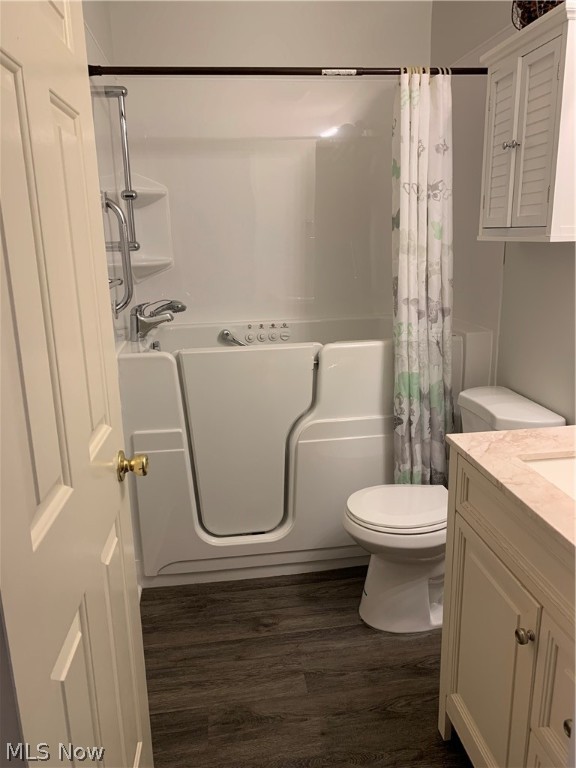 Avon Woods Condo - Residential