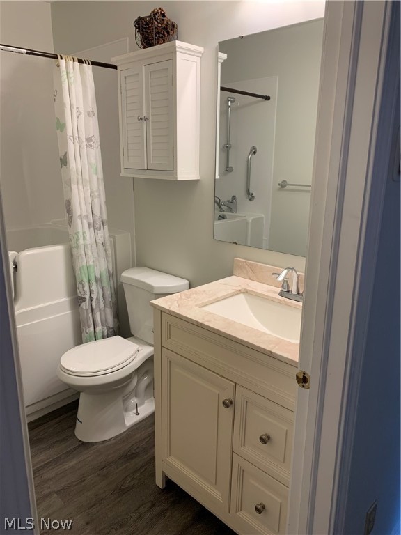 Avon Woods Condo - Residential