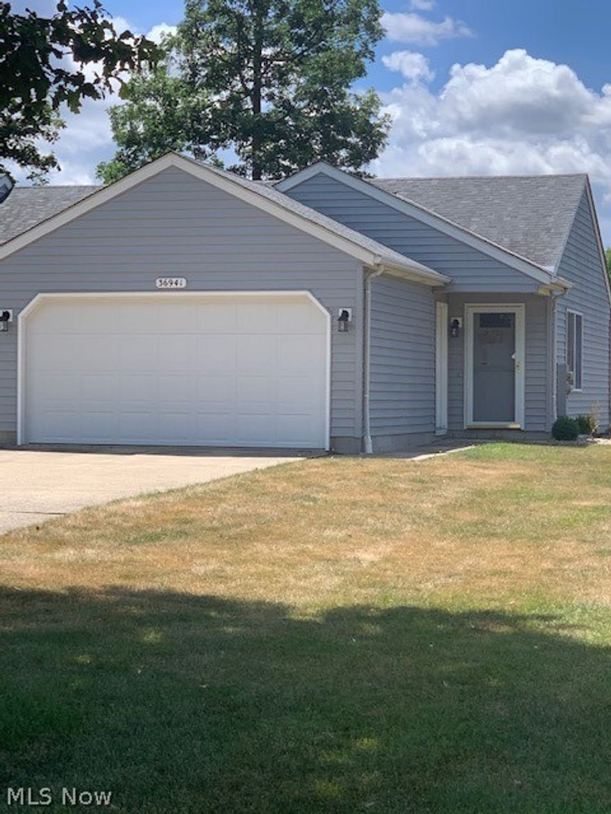 Move-in to this completely updated condo, new vinyl flooring in living, kitchen, and bathrooms. New counters, glass tile backsplash, under mount sink, TOP of the line kitchen cabinets with soft-close doors. Stainless steel appliances for a clean, modern look. New exterior doors. Bathroom features a walk-in bathtub. First floor living in quiet neighborhood close to highways and shopping. Walk Or bike to 2 different parks, dining, shops, library. Come see it today and call it yours!