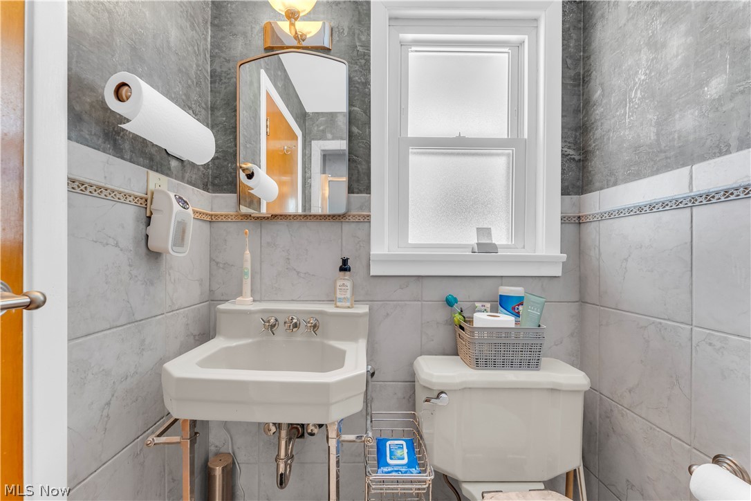 Hilton Ave Sub/R Wieses - Residential