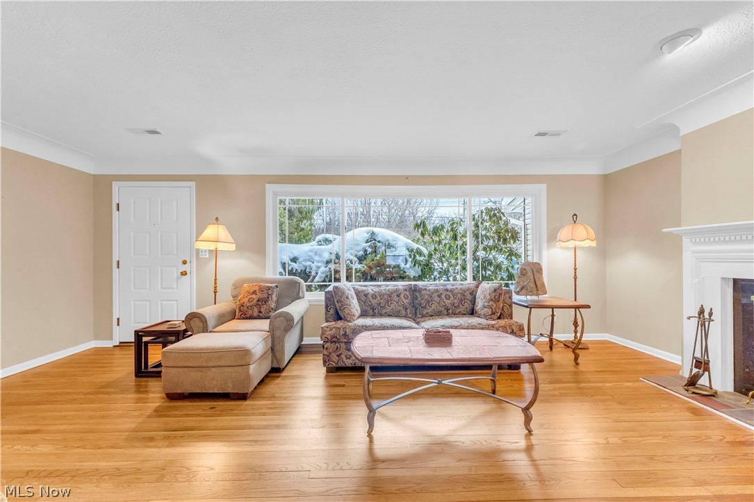 Hilton Ave Sub/R Wieses - Residential