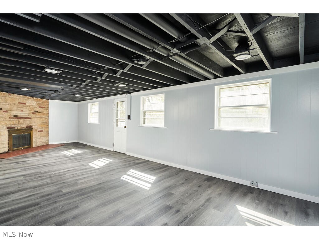 Crestwood - Residential