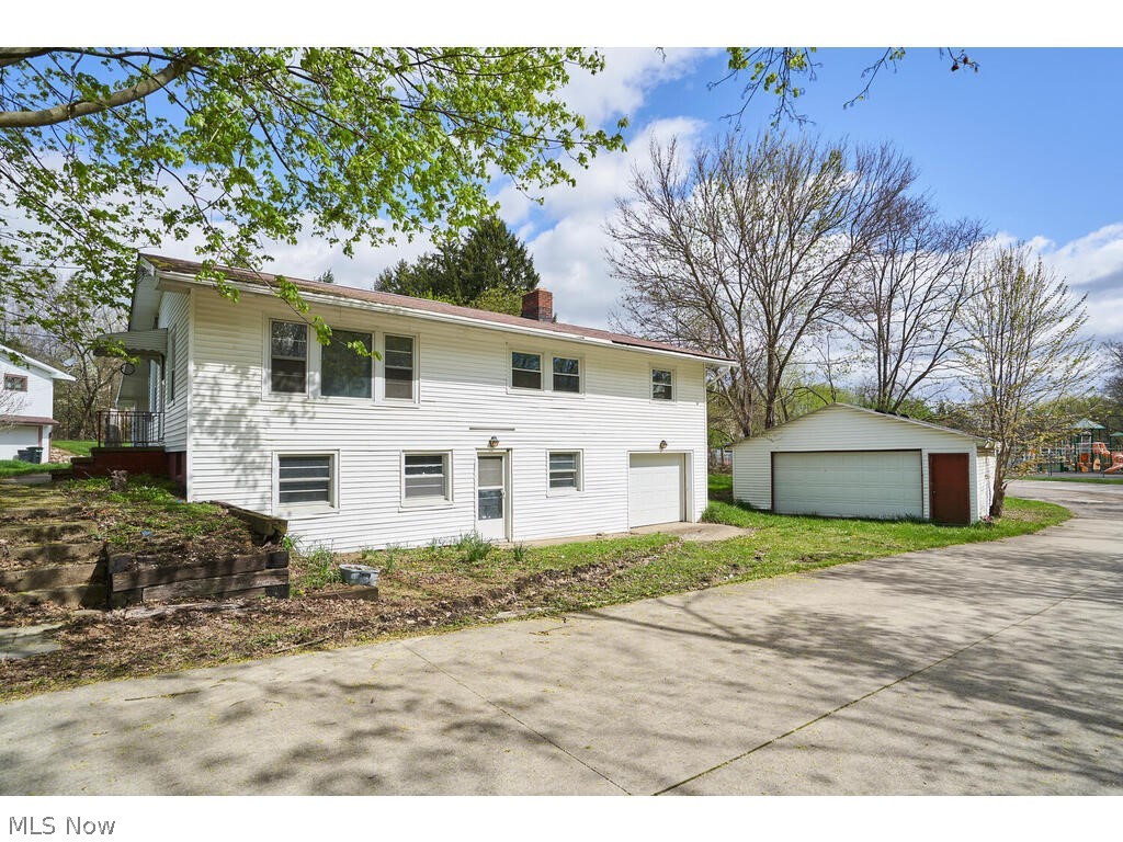 Crestwood - Residential