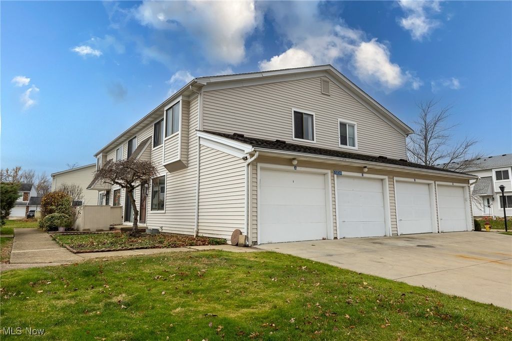 Photo of 5520 Bretton Court #A, Willoughby, OH 44094 (MLS # 5173356)