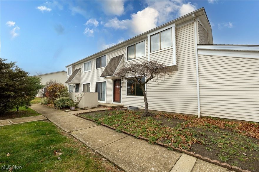 Welcome to this beautifully maintained 3-bedroom, 1.5-bath condo in the highly desirable Big Turtle II community! Offering a spacious and functional layout, this home features hardwood floors that flow through the kitchen and living room, adding warmth and style to the main level.

Additional highlights include generous closet space throughout and a finished bonus room in the basement, perfect for a home office, media room, workout area, or playroom!

Located in an unbeatable spot, this condo offers excellent freeway access to Routes 2, 90, and 271, making your commute a breeze. You're also just minutes from abundant shopping and dining options along Euclid Avenue and the charming boutiques and restaurants of downtown Willoughby!

A rare combination of comfort, convenience, and location. Don't miss the chance to make this home yours!