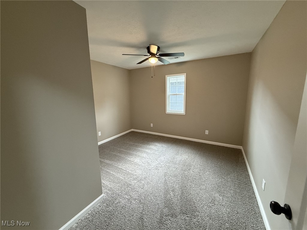 317 S Wallace Street, Uhrichsville, Ohio image 6