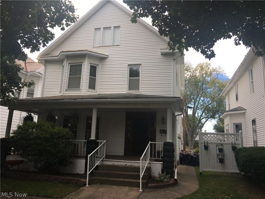 Charm throughout with original oak woodwork, built in cabinet, window seat and pocket door. Spacious rooms with large newer replacement windows. Solidly built offering relaxed and comfortable rooms. This home offers 2 equipped Kitchens, first floor full bath and hook ups for laundry.