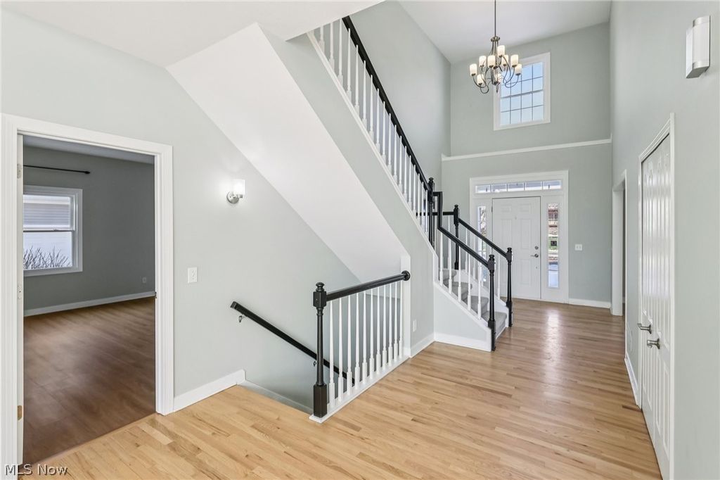 Photo of 100 Blackberry Drive, Hudson, OH 44236 (MLS # 5176425)