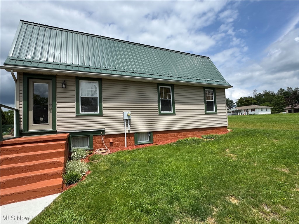 71322 Sharon Road, Bridgeport, Ohio image 3