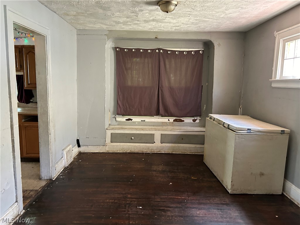 Elworthy-Helwick Companys Ext - Residential